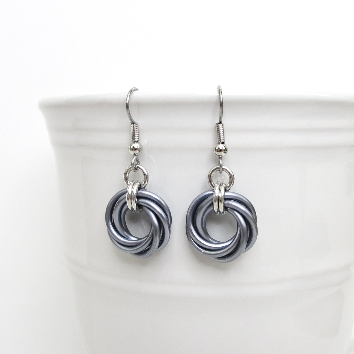 Gray love knot chainmaille earrings, small circles, handmade minimalist jewelry