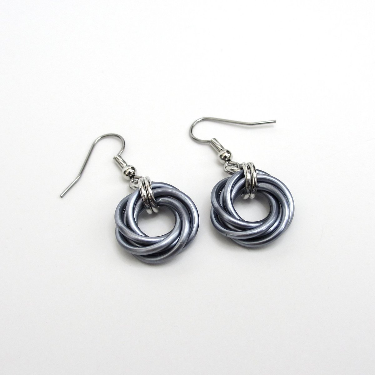 Gray love knot chainmaille earrings, small circles, handmade minimalist jewelry