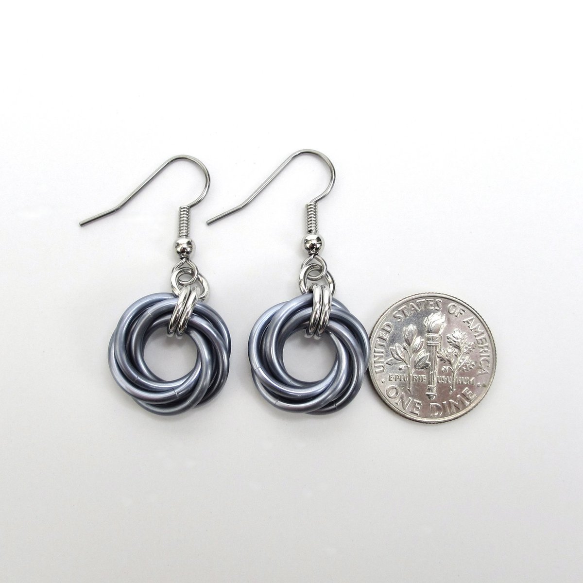 Gray love knot chainmaille earrings, small circles, handmade minimalist jewelry