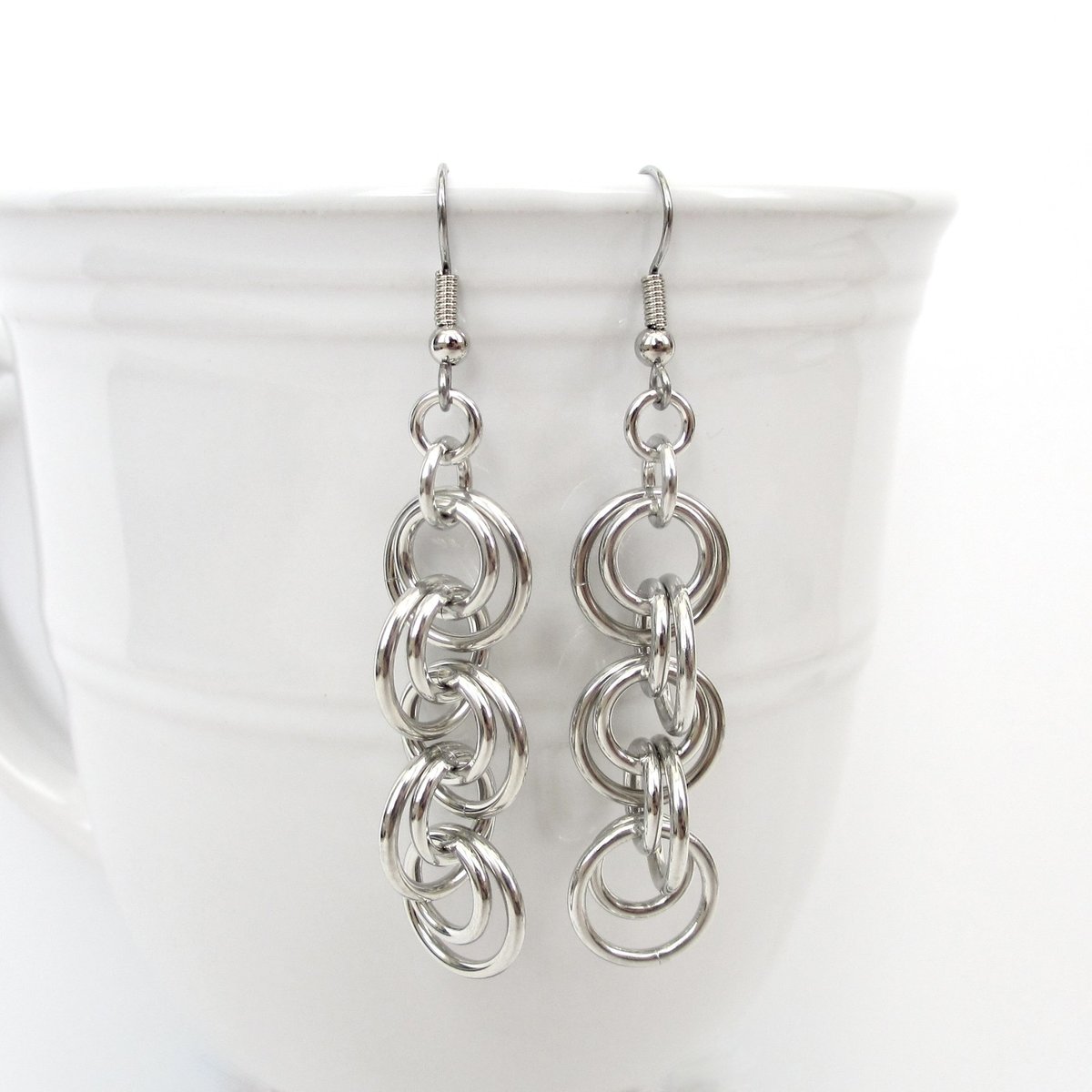 Simple chain earrings, silver aluminum interlocking circles