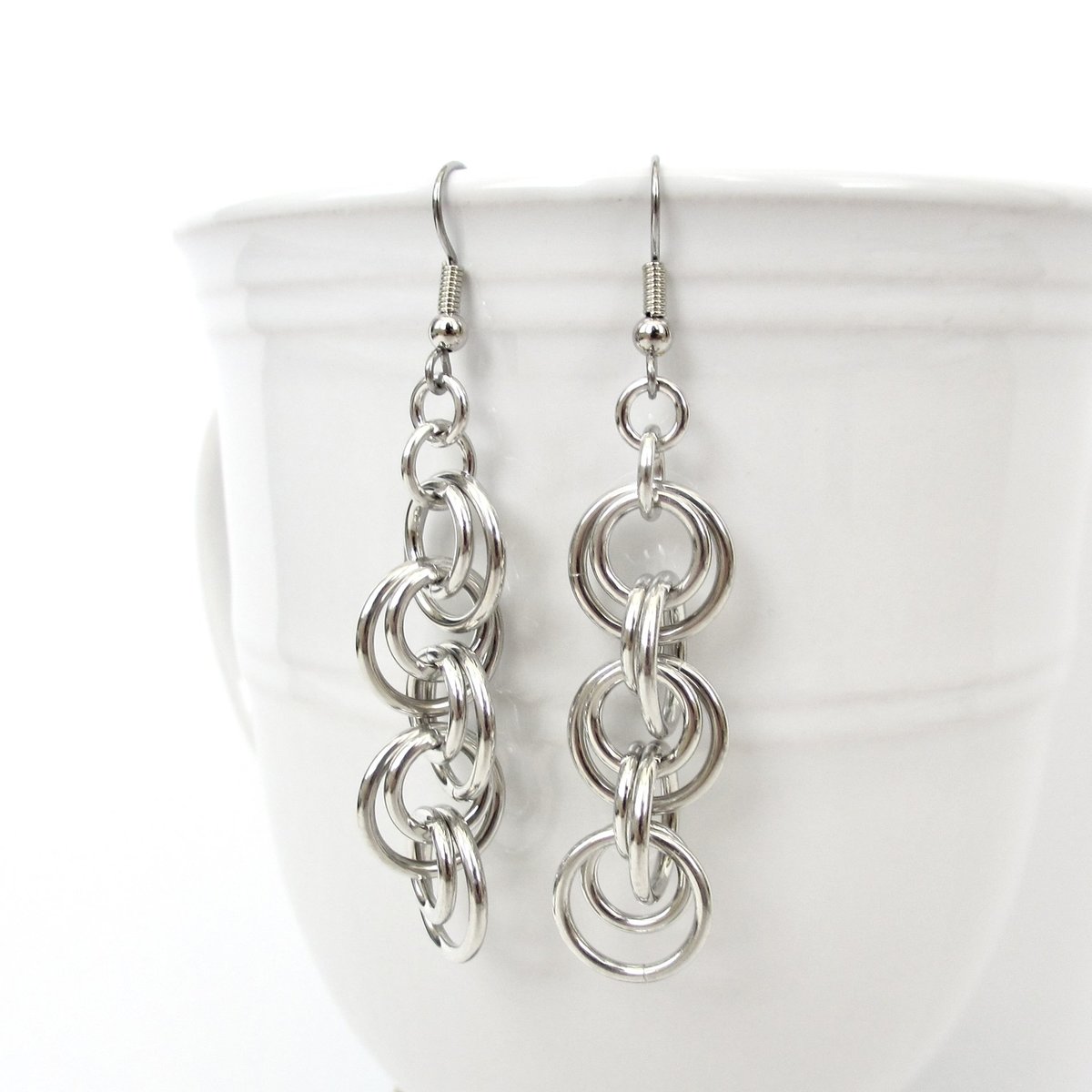 Simple chain earrings, silver aluminum interlocking circles