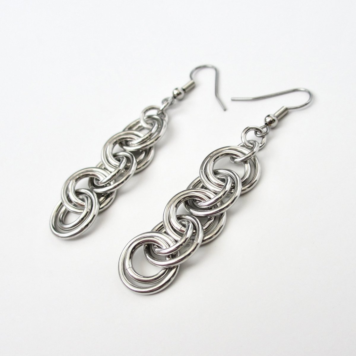 Simple chain earrings, silver aluminum interlocking circles