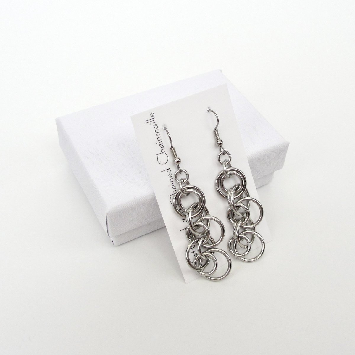 Simple chain earrings, silver aluminum interlocking circles