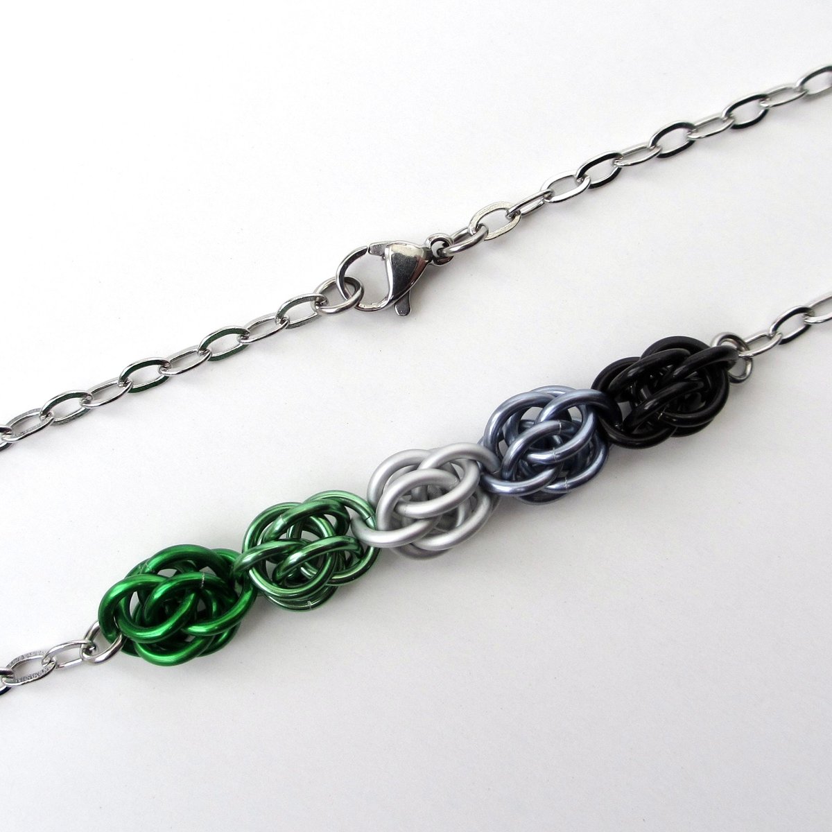 Aromantic pride necklace, chainmail jewelry, Sweetpea weave - green, white, gray, black