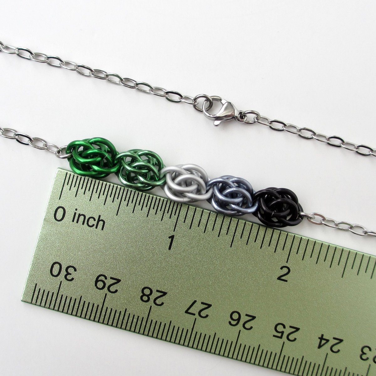 Aromantic pride necklace, chainmail jewelry, Sweetpea weave - green, white, gray, black