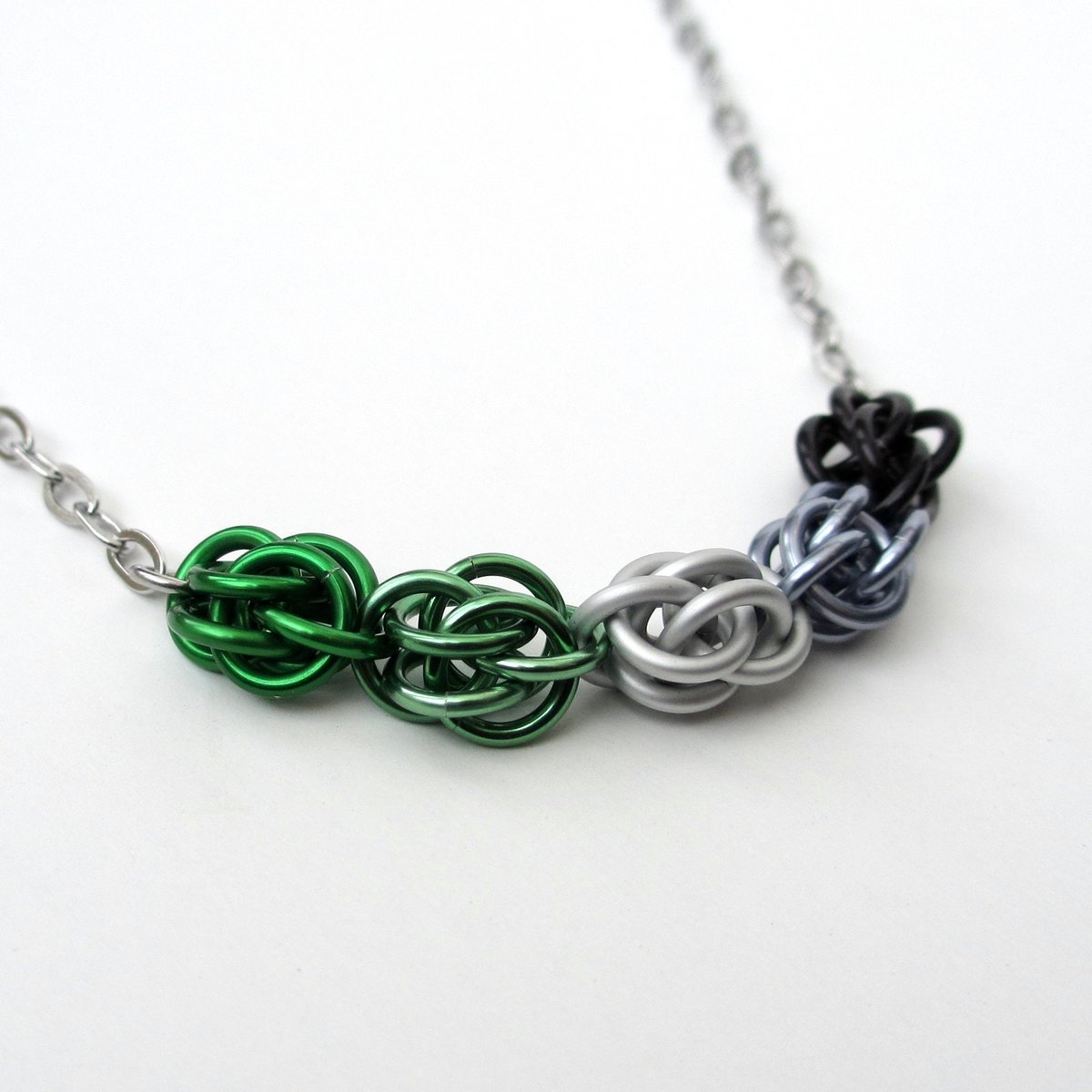 Aromantic pride necklace, chainmail jewelry, Sweetpea weave - green, white, gray, black