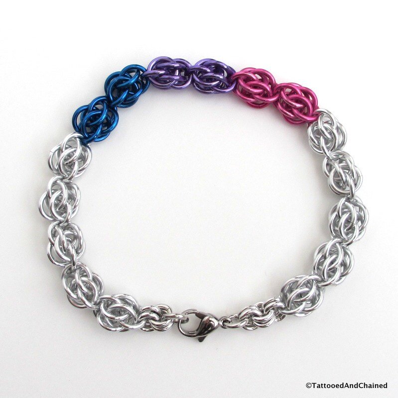 Bisexual pride bracelet, chainmail Sweetpea weave, bi pride jewelry