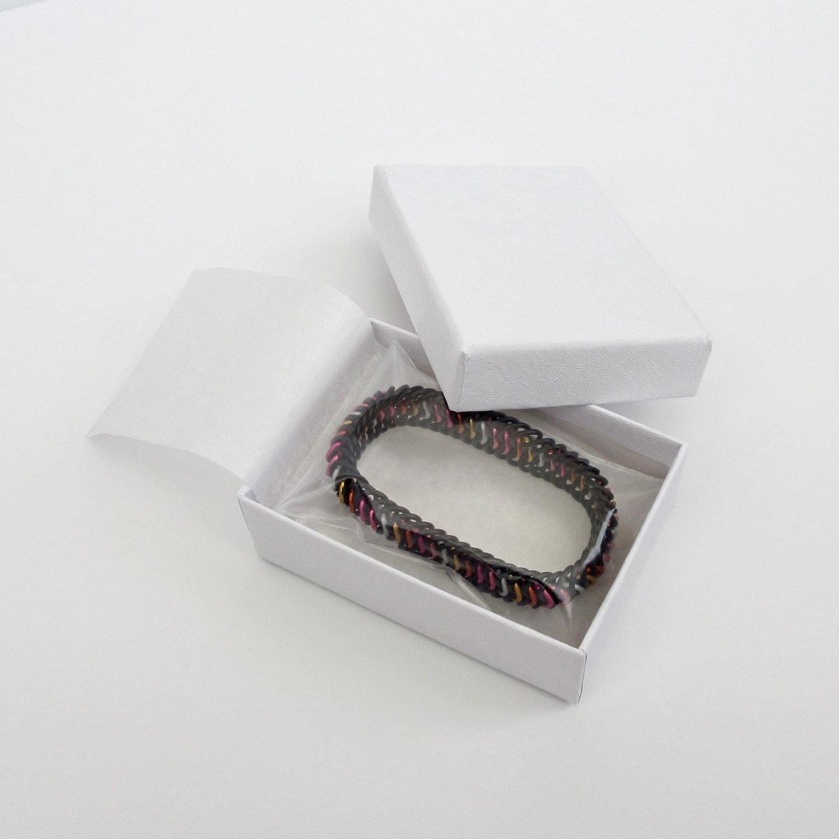 Lesbian pride stretch bracelet, 5 stripe sunset flag, chainmail Euro 6 in 1 weave LGBTQ jewelry