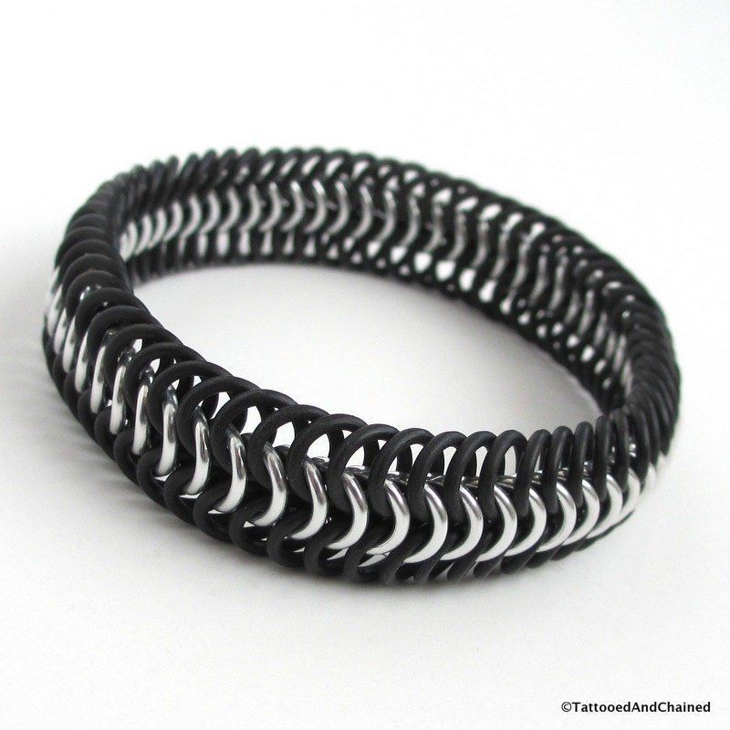 Silver aluminum and black stretchy bracelet, chainmaille Euro 6 in 1 weave, rubber bracelet